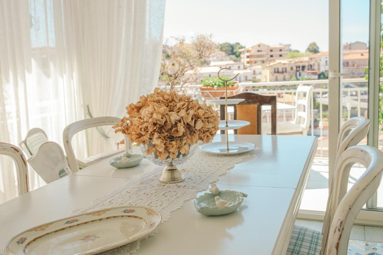 산 니콜라 아르첼라 La Casa Nel Borgo B&B 외부 사진